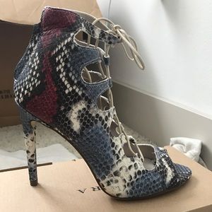 NWOT Zara Snakeskin Sandal